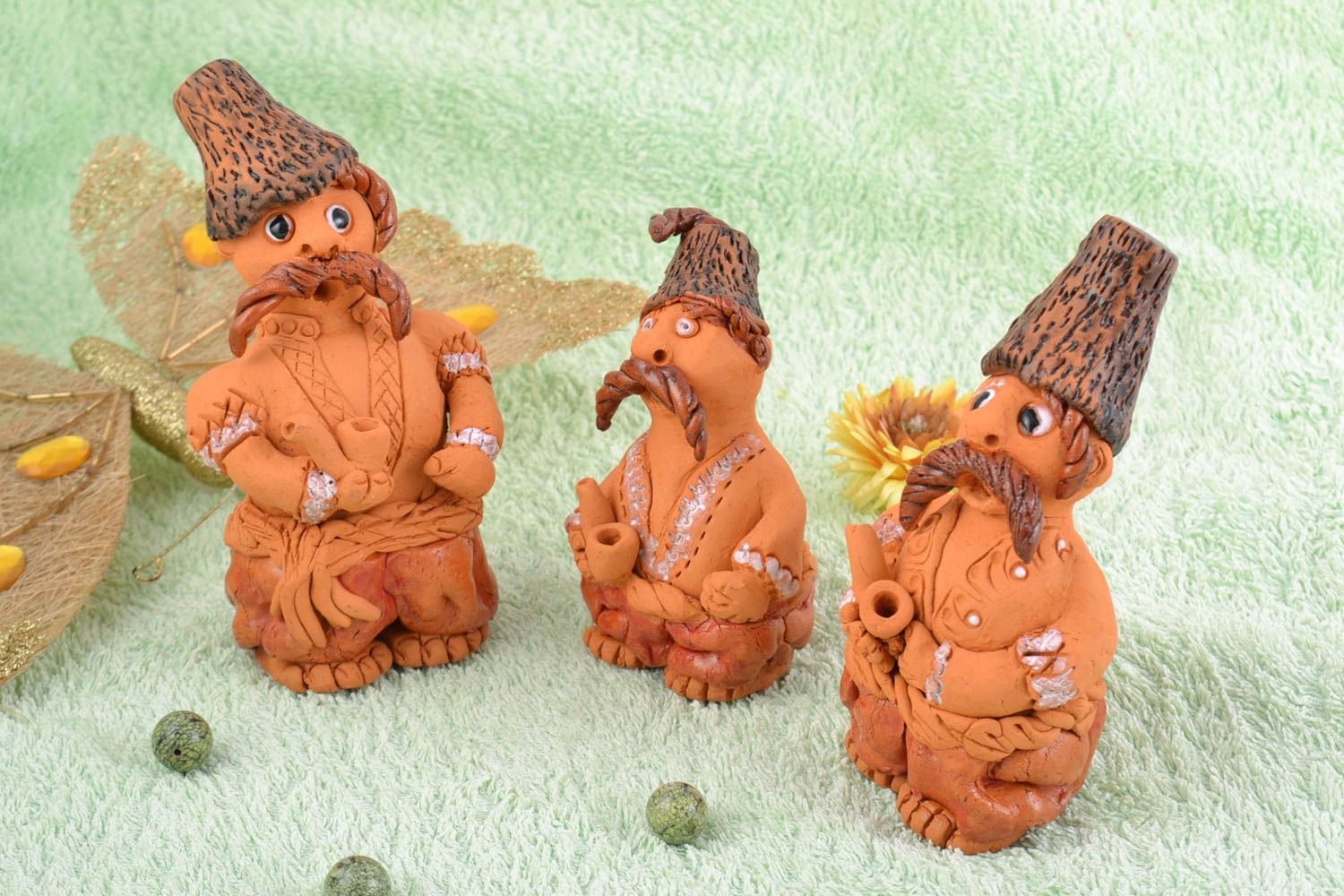 Set of 3 handmade ethnic ceramic figurines of Cossacks painted with acrylics photo 1