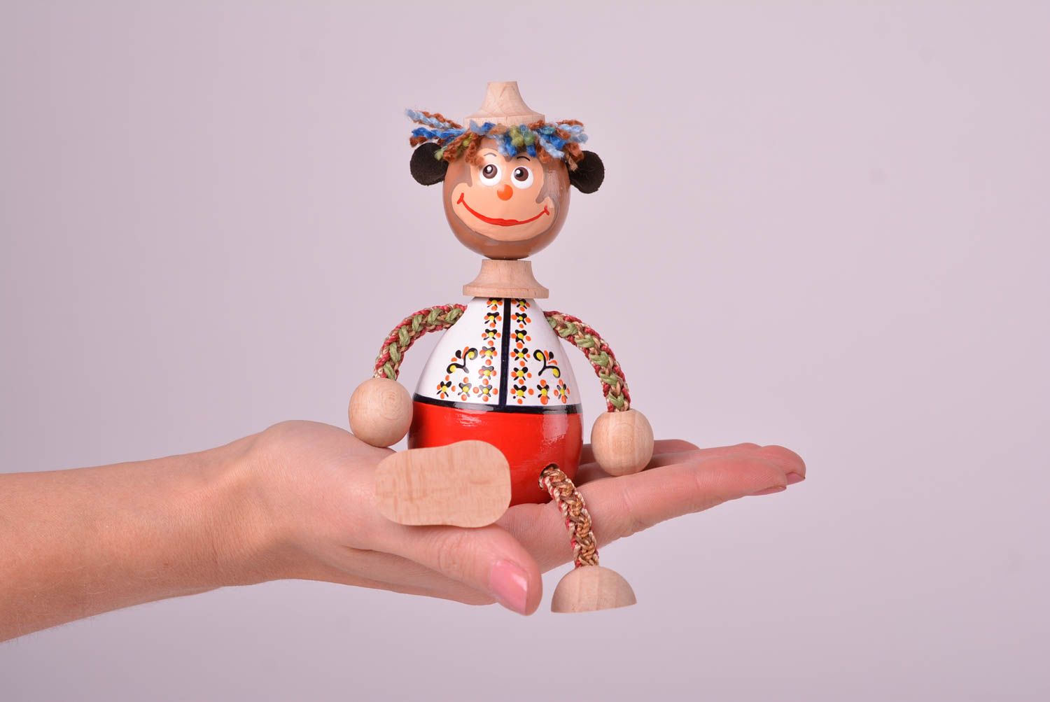 Игрушка ручной работы оригинальная игрушка из дерева подарок для ребенка фото 2
