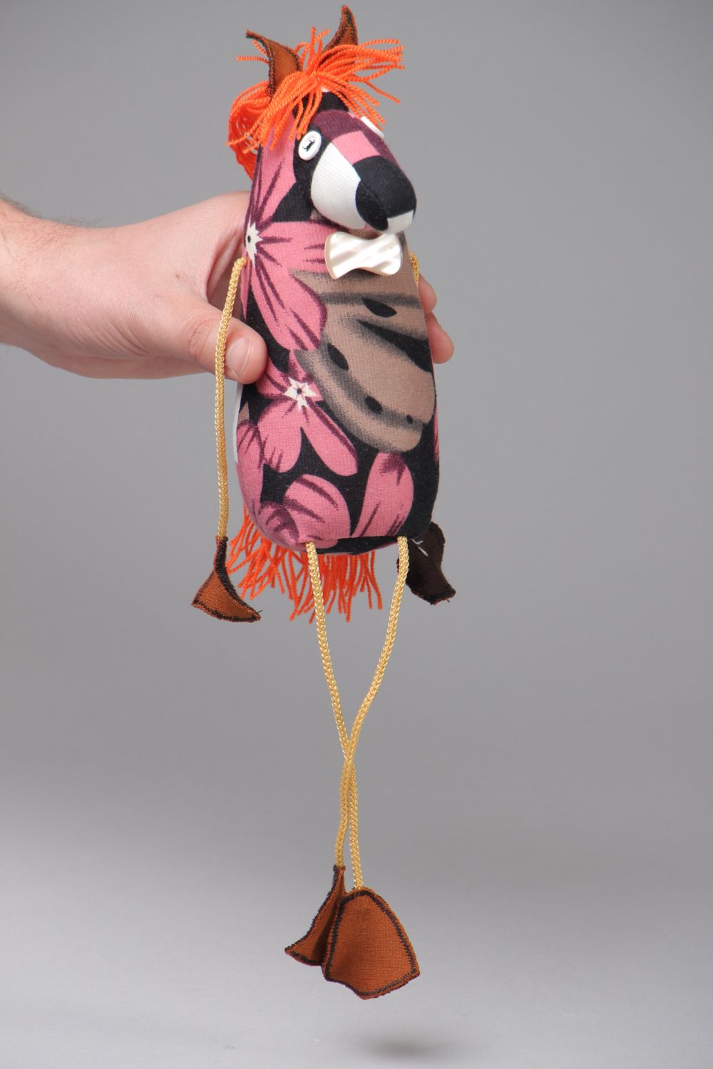 Яркая игрушка ручной работы из ткани Пони фото 4