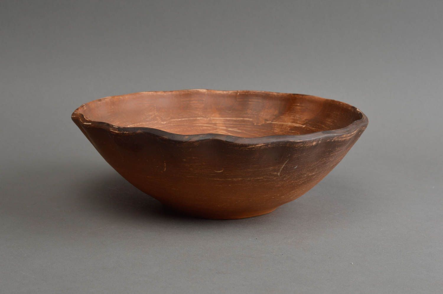 Bol en argile fait main design original vaisselle saladier brun poterie photo 2
