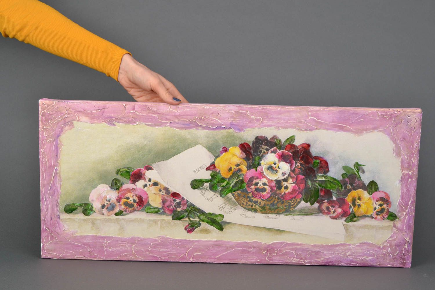 Cuadro artesanal con pinturas acrílicas Violetas foto 2