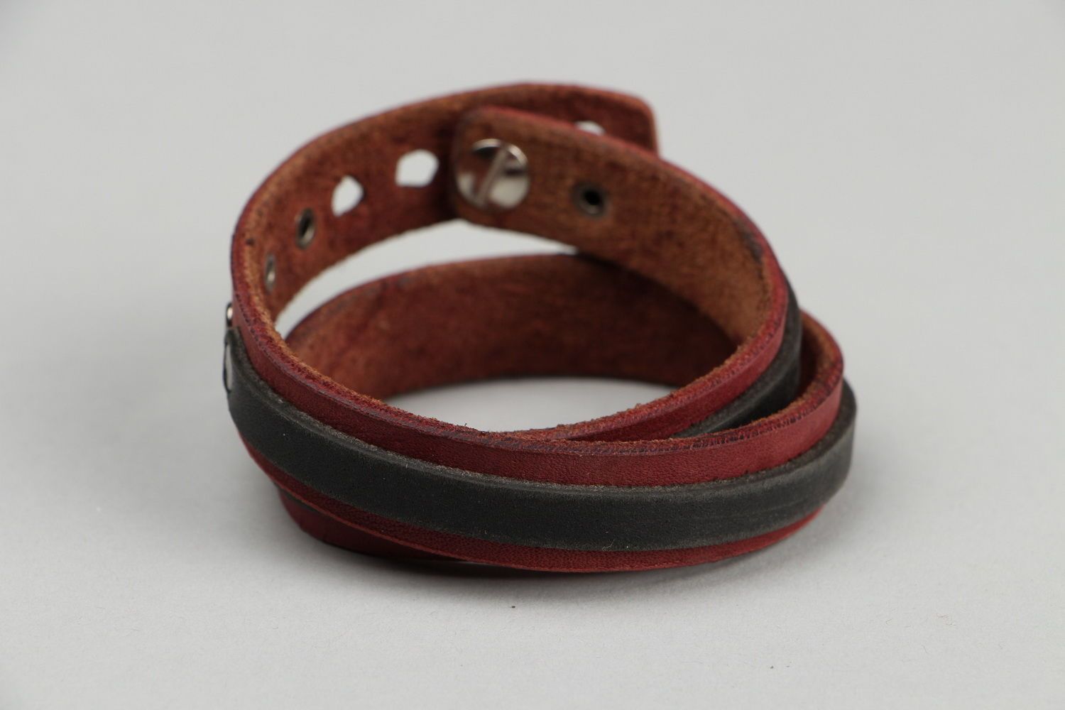 Leather multylayered bracelet photo 4