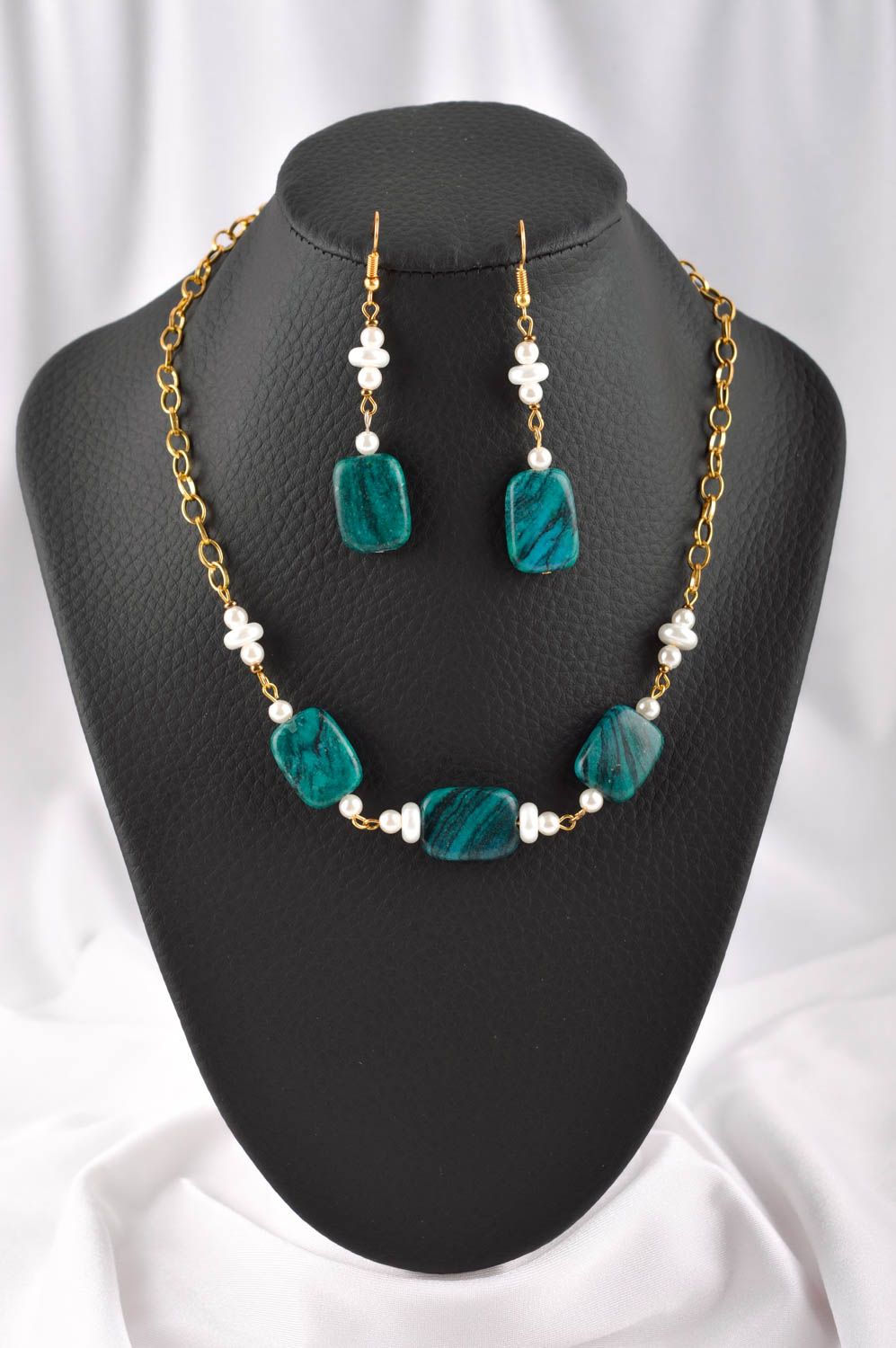 Handmade jewelry set gemstone beaded earrings necklace design fashion trends photo 1