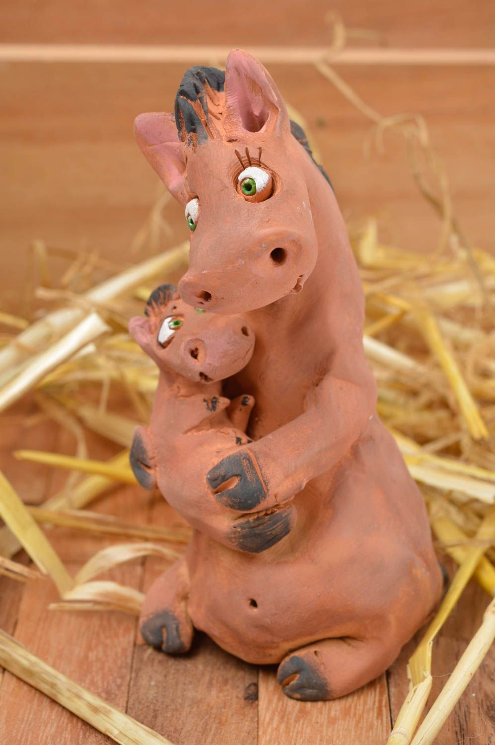 Figurine décorative Statuette animal fait main cheval en argile Cadeau original photo 1