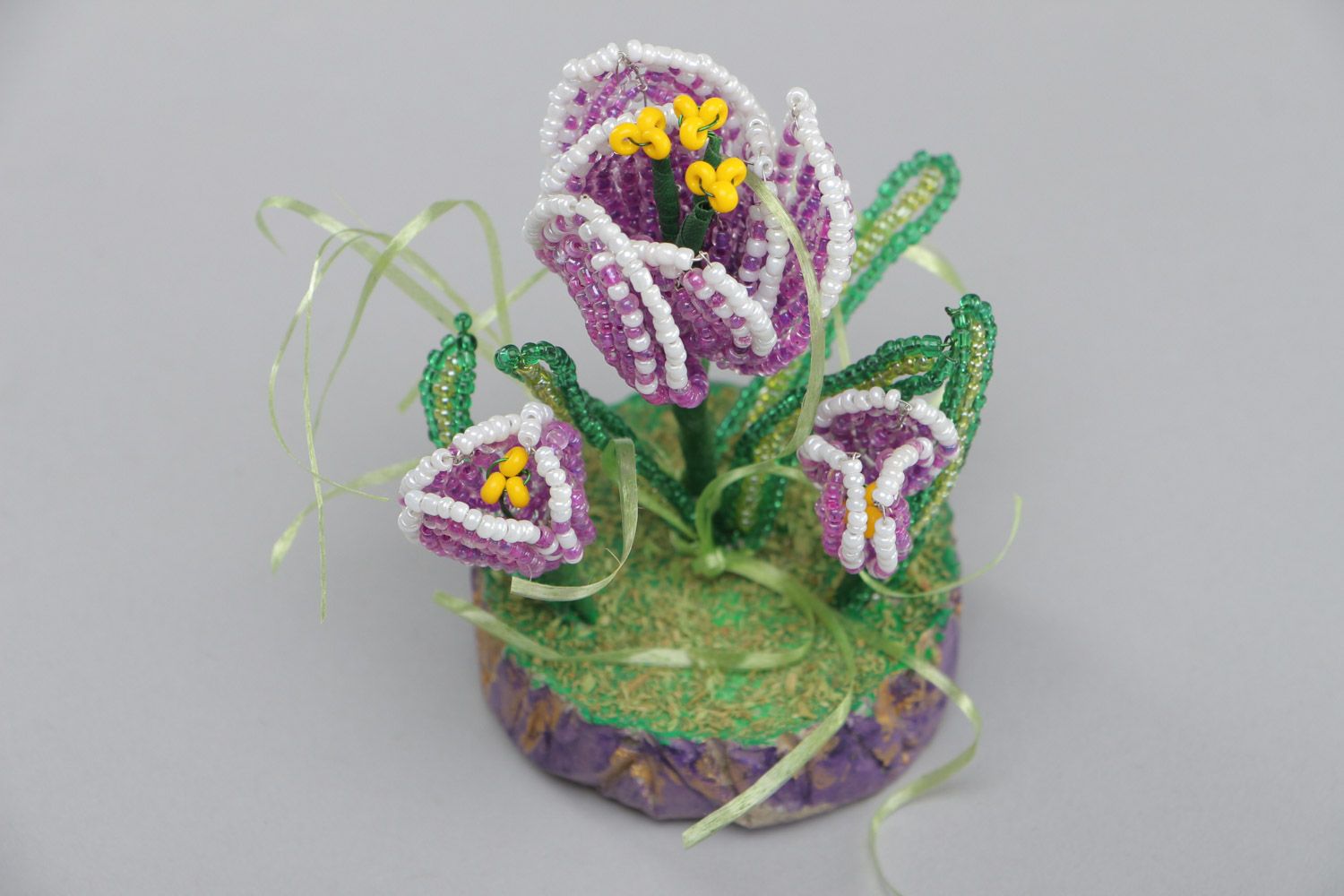 Round holder with hand woven beaded flowers in the shape of crocuses photo 3