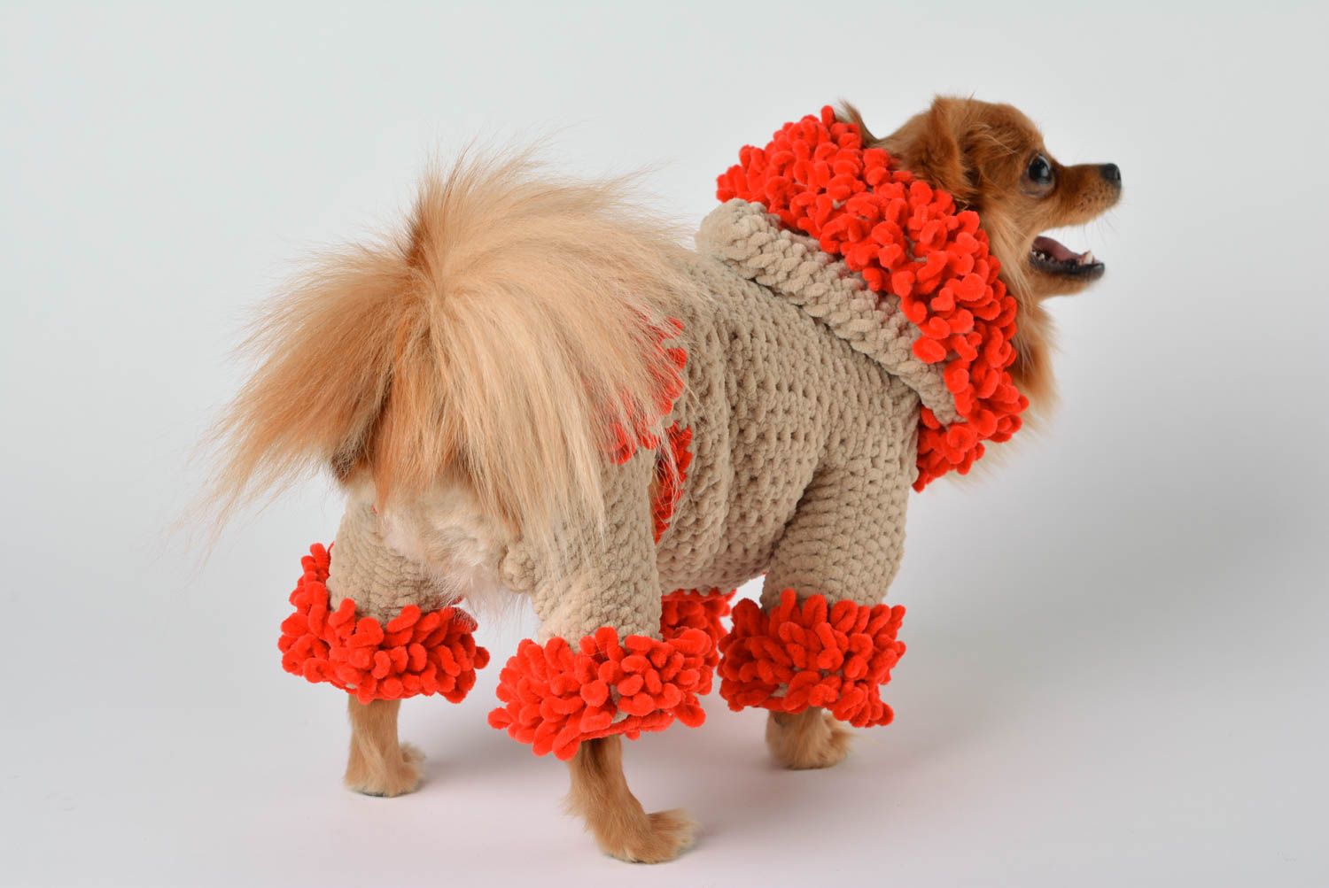 Вязаная одежда для собак хенд мейд необычный подарок бежевая одежда для собак фото 3