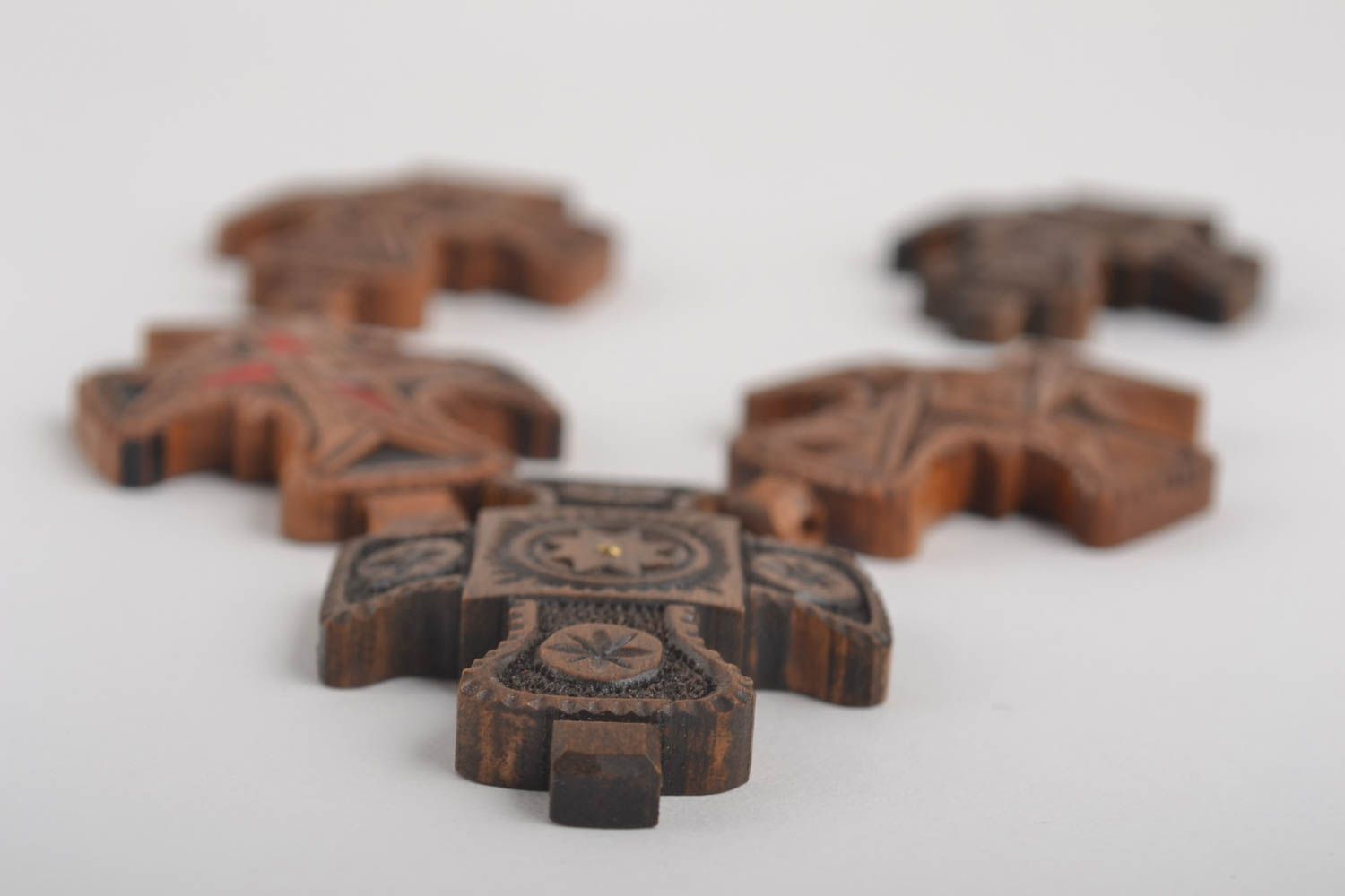 Крестики нательные кресты ручной работы деревянные крестики на шею красивые фото 4