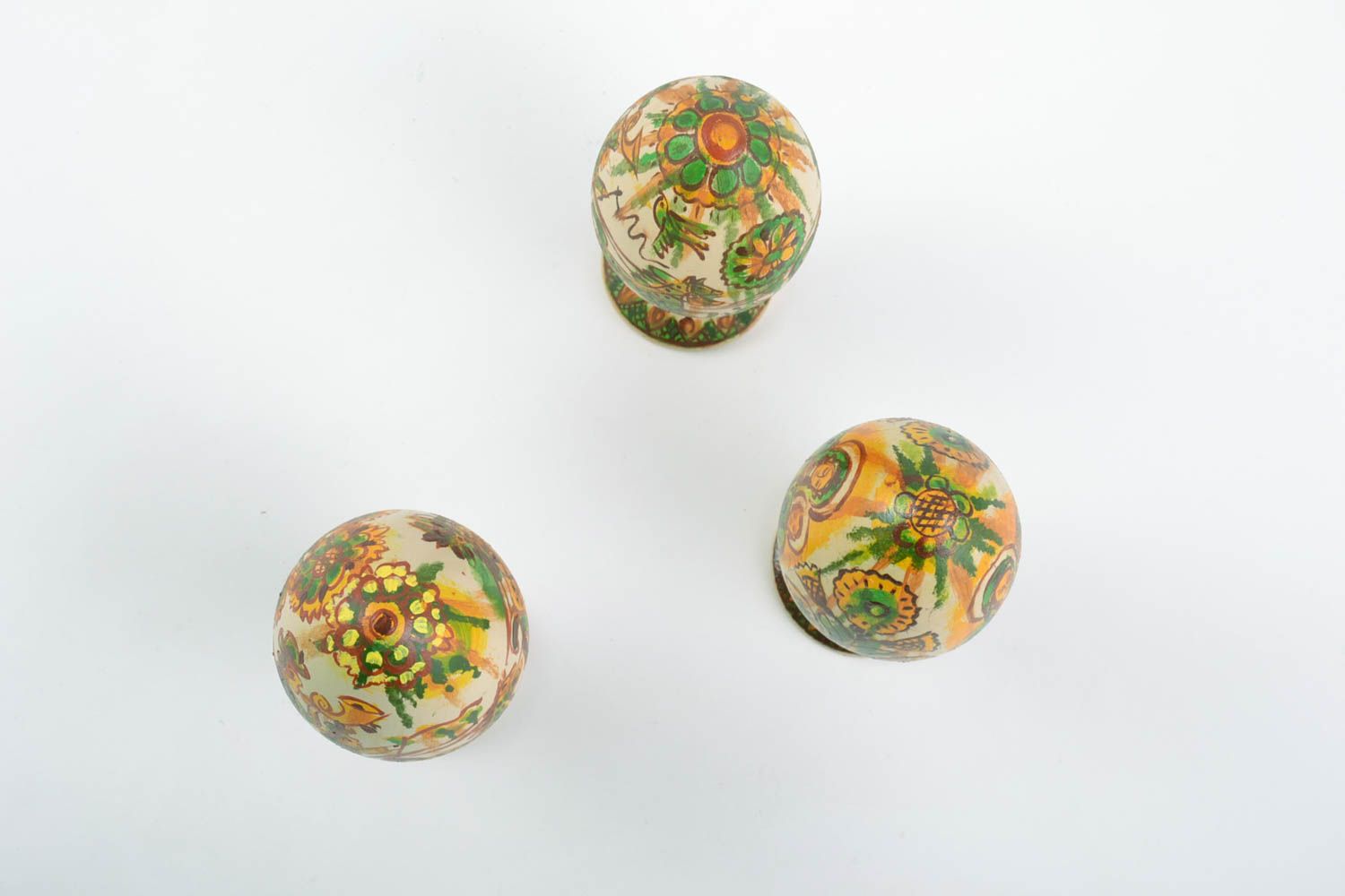 Conjunto de huevos de madera pintados al óleo en soportes hechos a mano 2 piezas foto 4