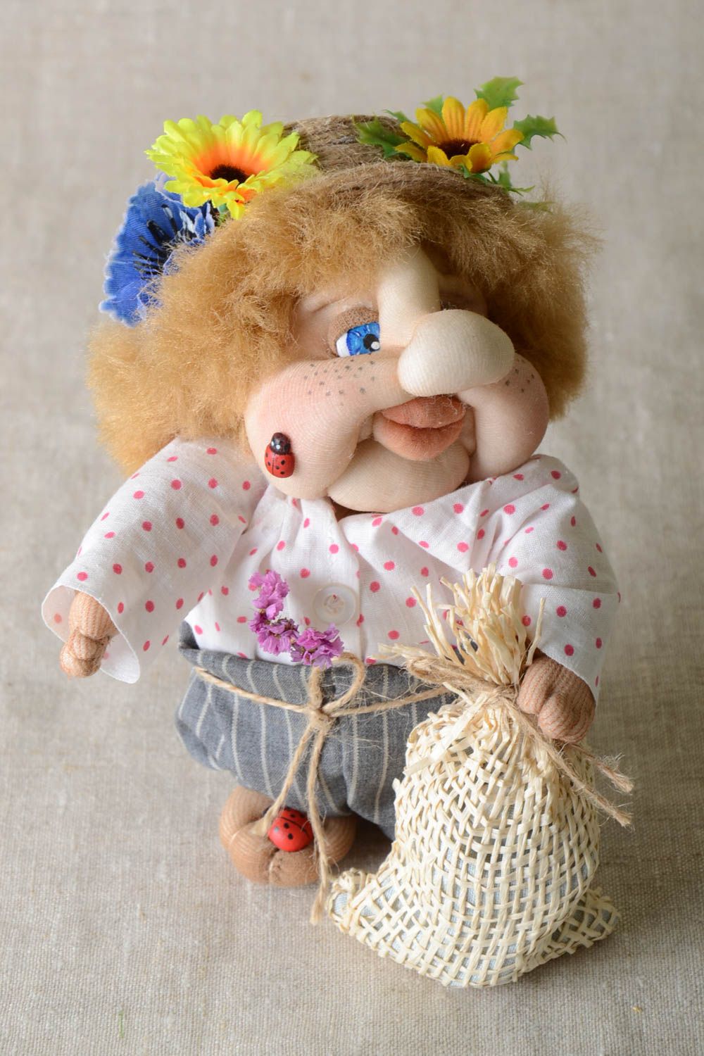 Авторская кукла игрушка ручной работы тряпичная кукла домовенок с мешком фото 1
