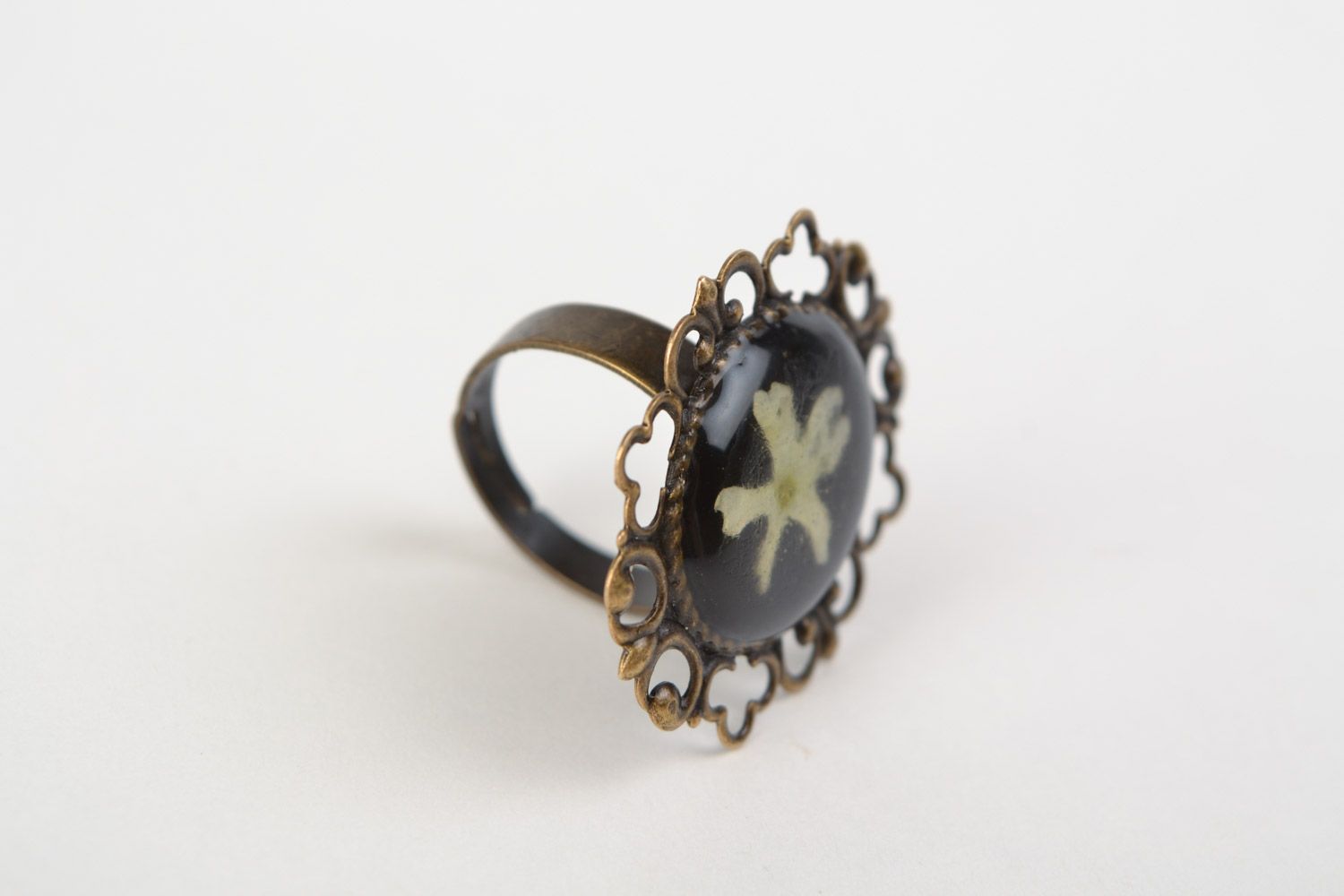 Handmade ring with vintage metal basis and dried flower in epoxy resin for women photo 3