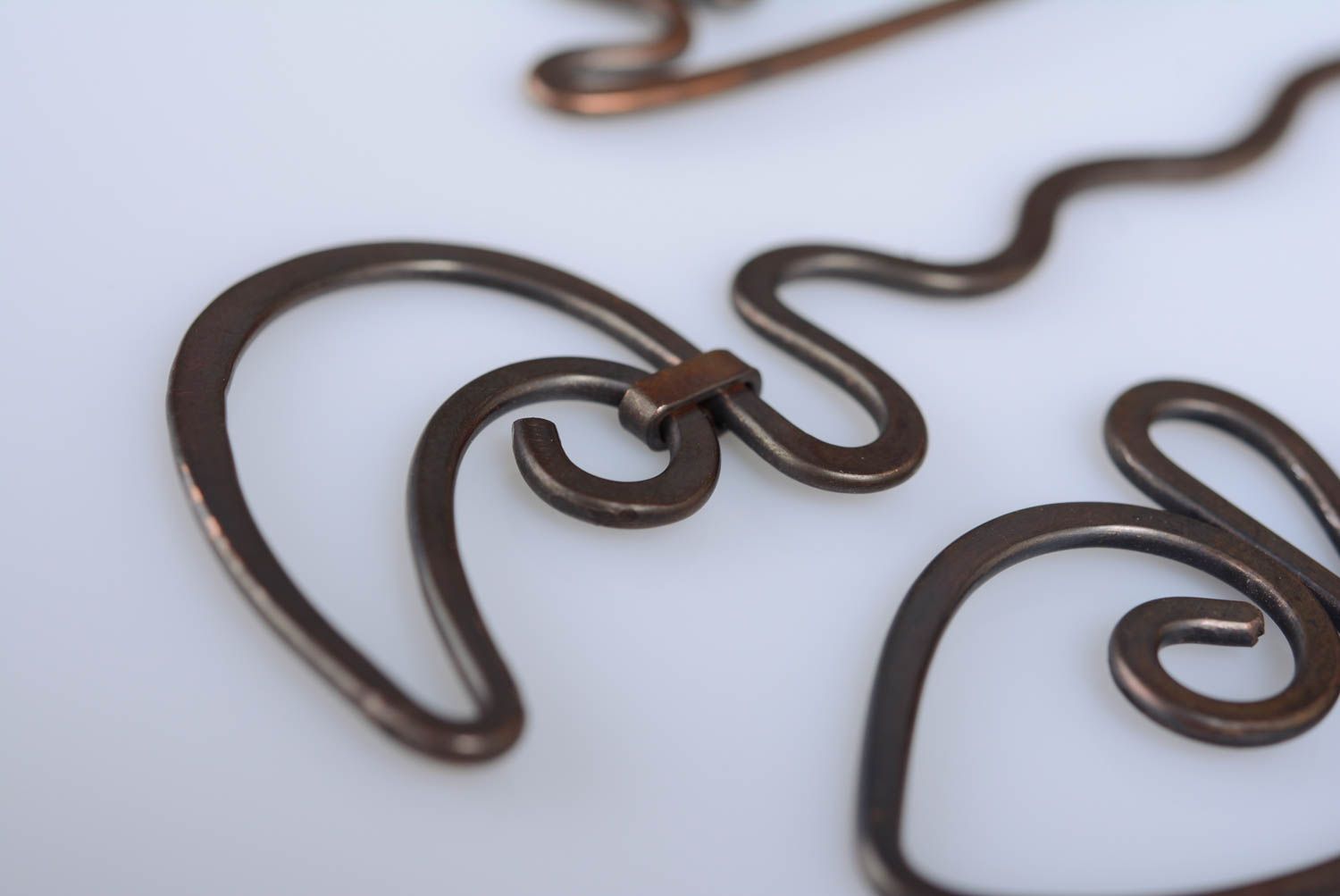 Große braune handgemachte originelle elegante Wire Wrap Haarnadel aus Kupfer foto 4