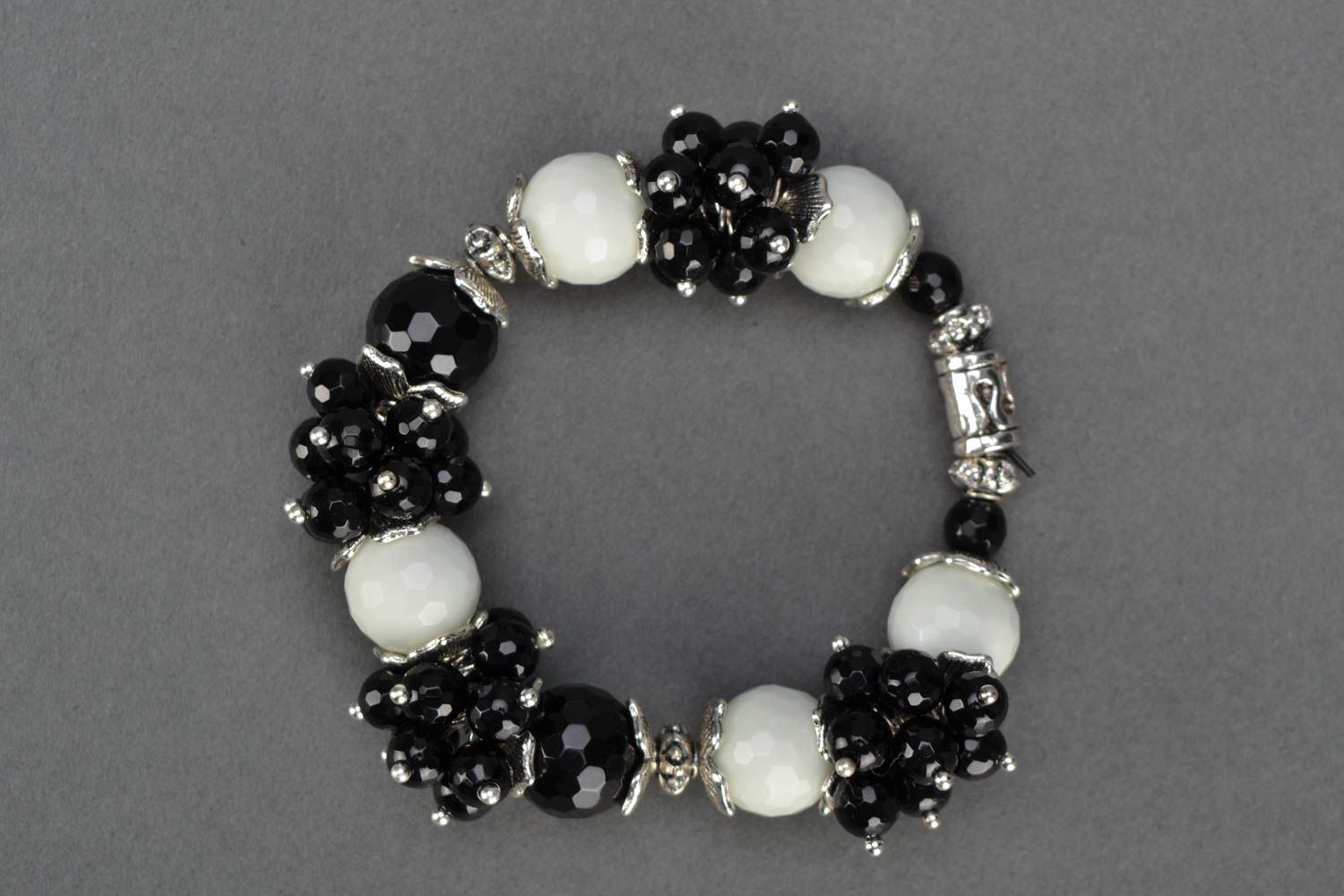 Black and white bracelet with natural stone photo 3