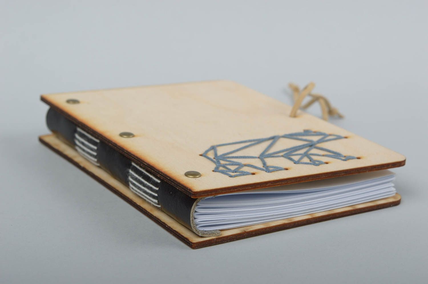 Carnet de notes original fait main couverture en bois Cadeau design Ourse photo 3
