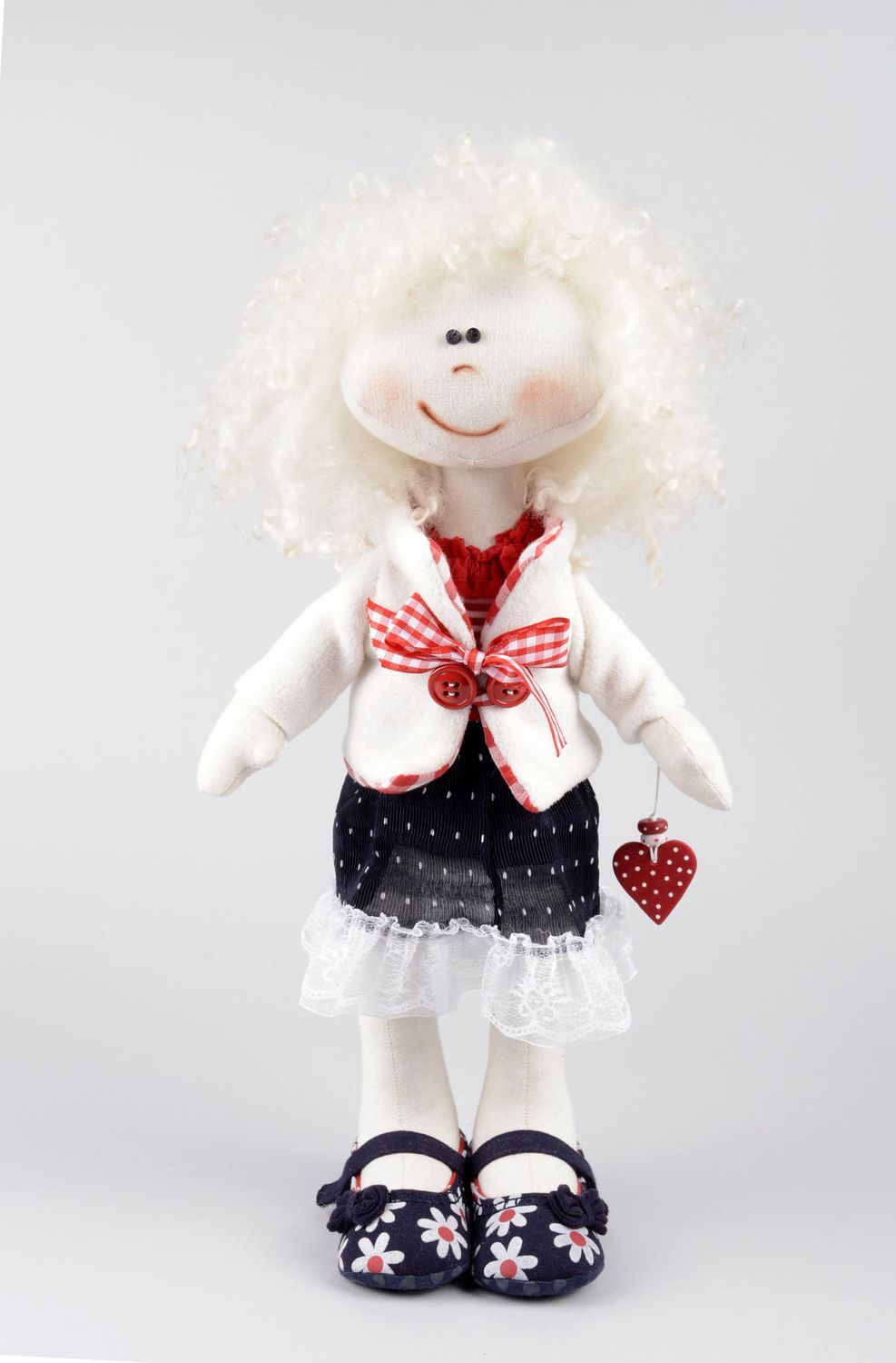 Кукла ручной работы тряпичная кукла белая необычная кукла из ткани дизайнерская фото 1