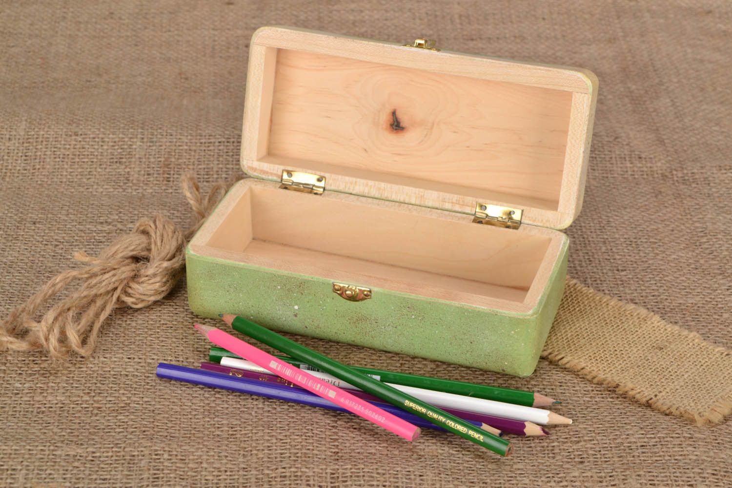 Box for pencils with an image photo 1