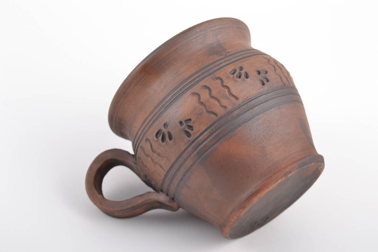 XXL 18 oz clay cup with hande and rustic pattern photo 5