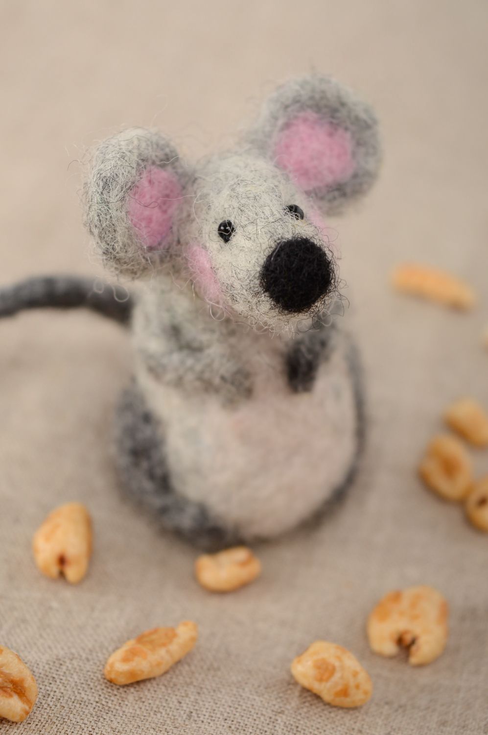 Felted wool toy Gray Mouse photo 3