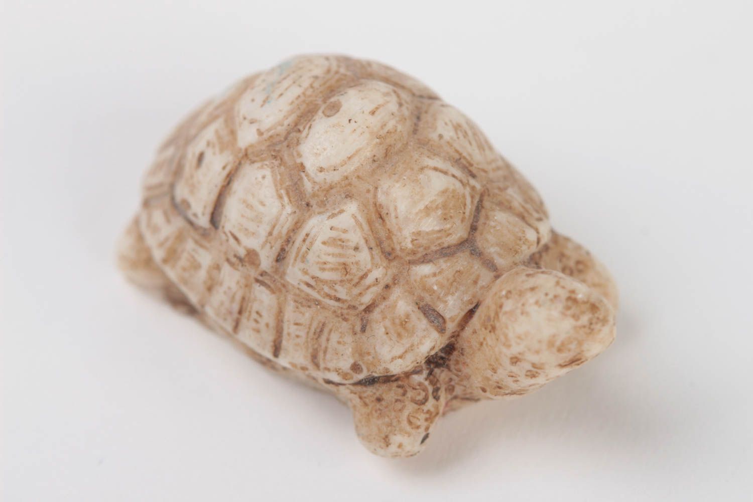 Статуэтка из полимерной смолы черепаха ручной работы красивая небольшая фото 4