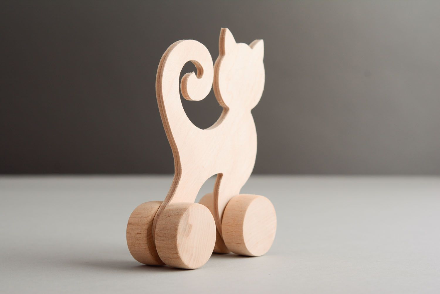 Base de madera para crear juguete con forma de gato foto 4