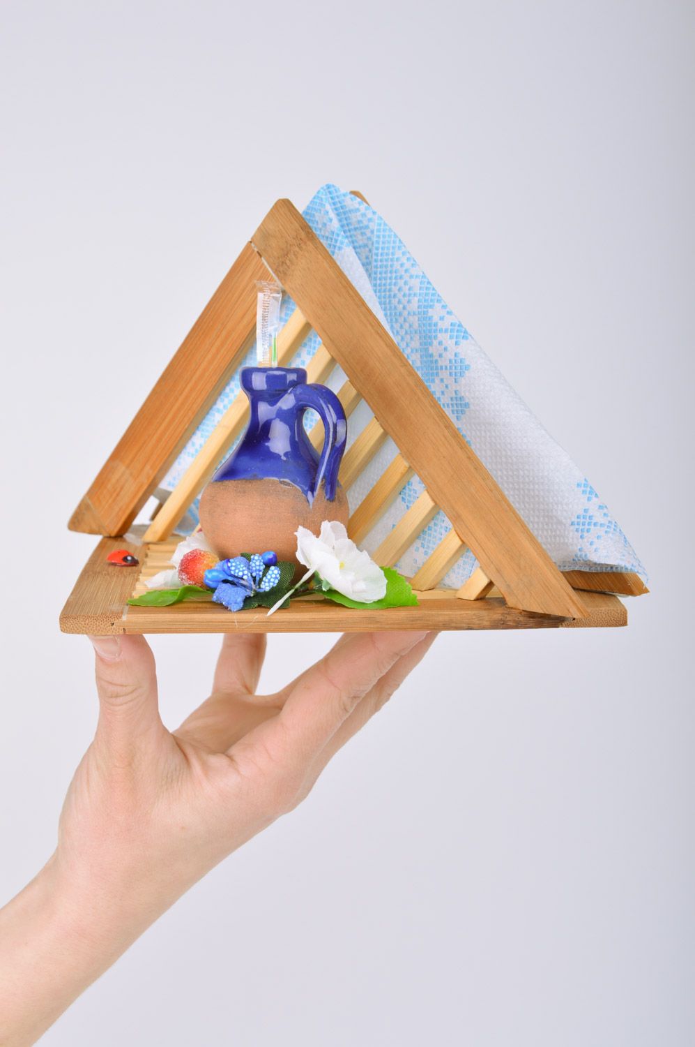 Салфетница из дерева с глиняным кувшинчиком ручной работы кухонный декор фото 3