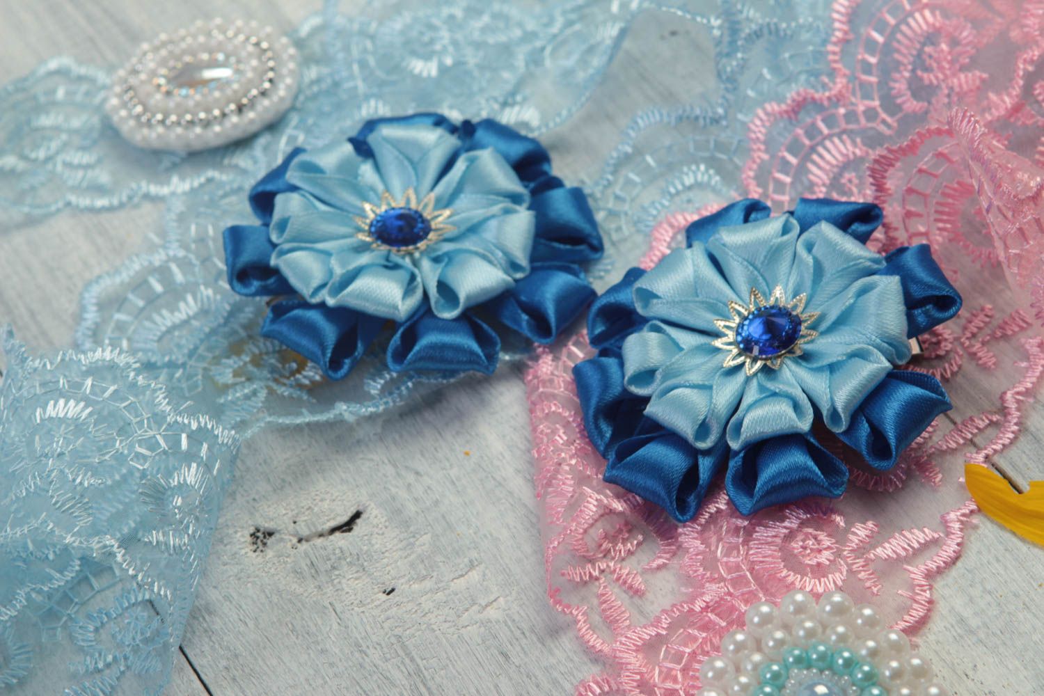 Set of 2 hair clips handmade flower accessories kanzashi flowers hair jewelry photo 1
