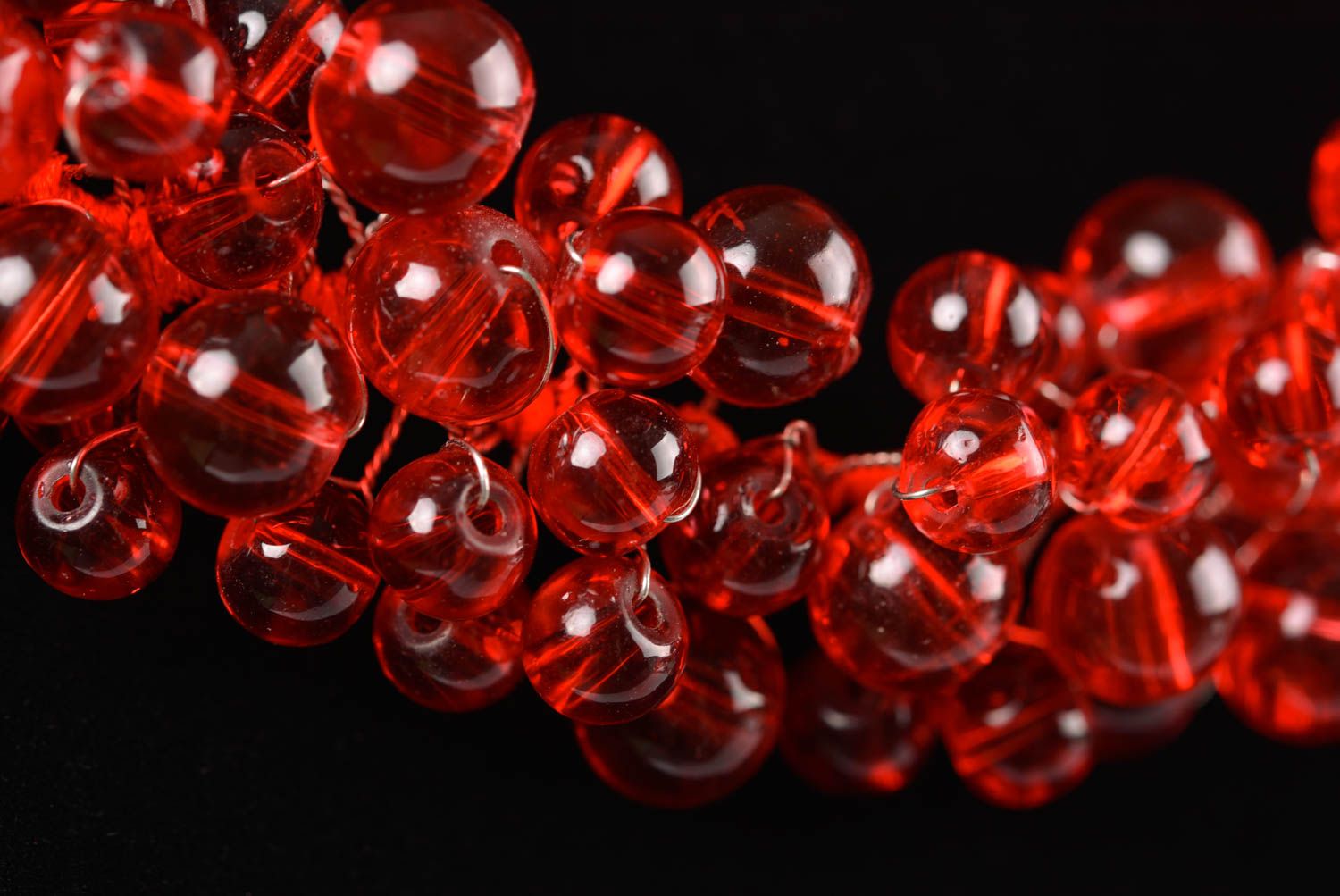 Handmade Damen Collier mit roten Perlen künstlerisch elegant bunt originell foto 4