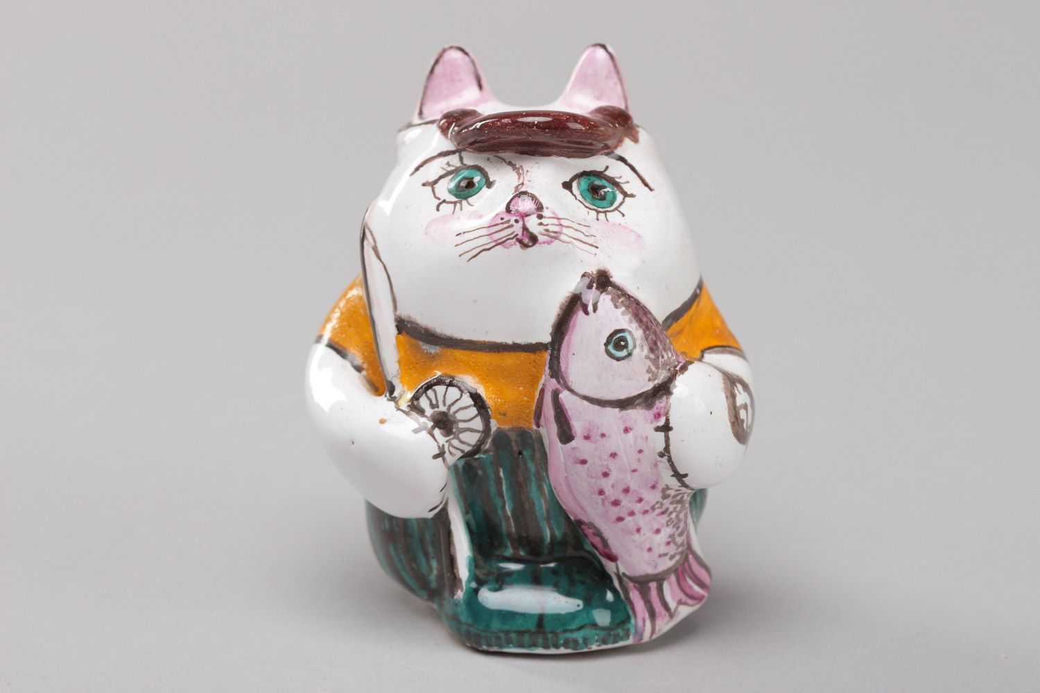 Оригинальная керамическая статуэтка в виде кота рыбака ручной работы расписная фото 2