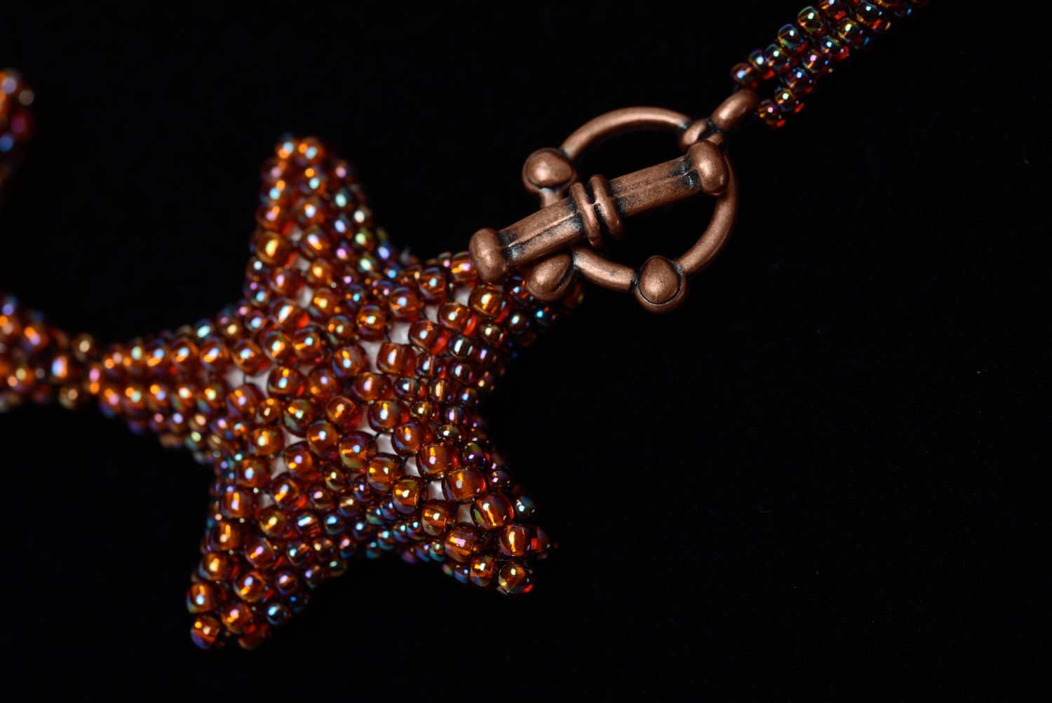Grand collier en perles de rocaille de couleur bronzée fait main avec étoiles photo 3