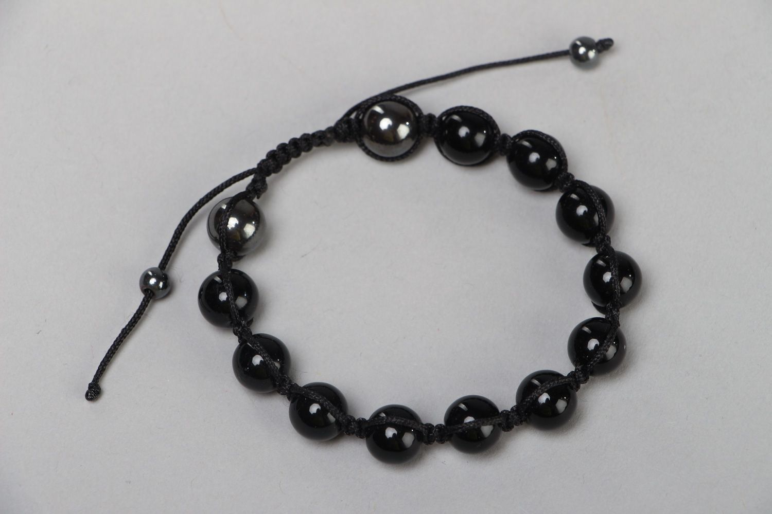 Handmade wrist bracelet of adjustable size with agate and hematite stone beads photo 1