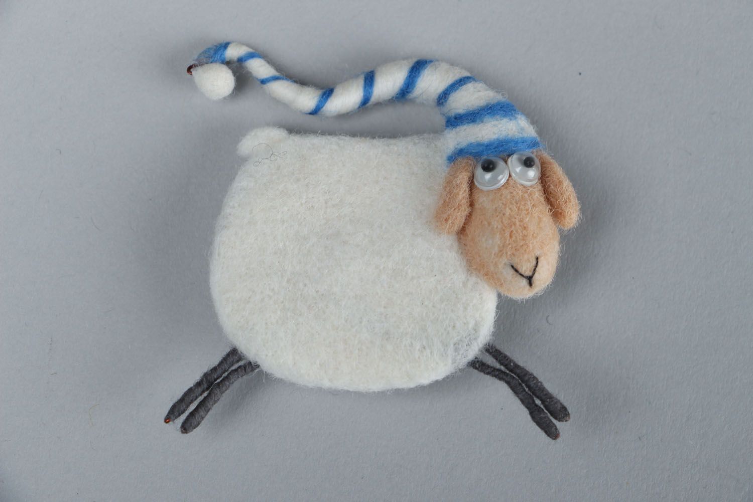 Felted brooch Sheep photo 1