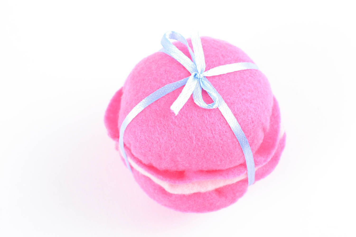 Pique-aiguilles macaron en feutre fait main rose original pour couture facile photo 3