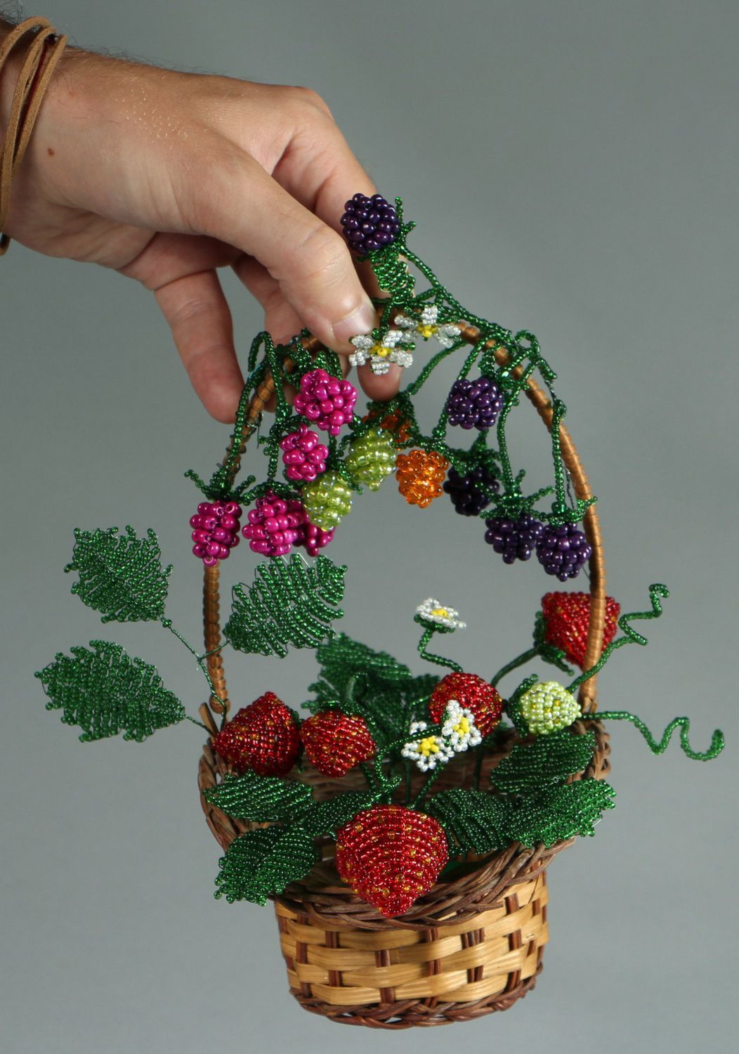 Basket with berries made from beads photo 4