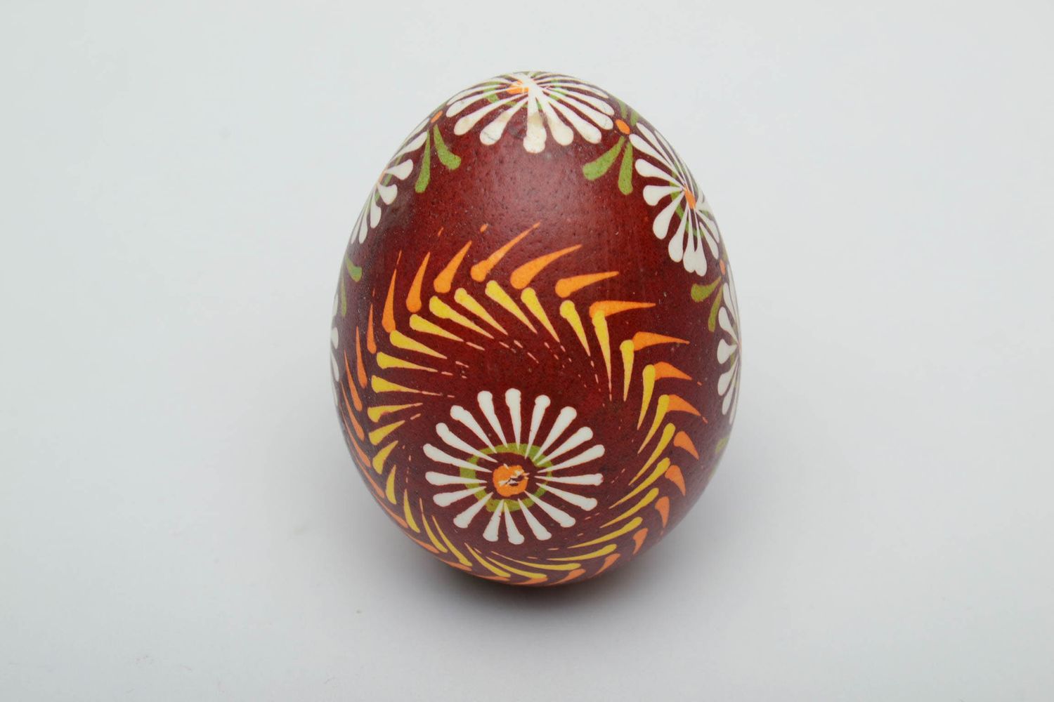 Huevo de Pascua decorado con pintura de lemkos foto 2