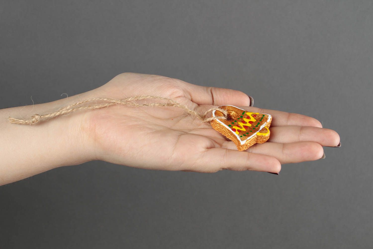 Cloche miniature faite main Suspension décorative jaune pâte à sel Déco maison photo 2