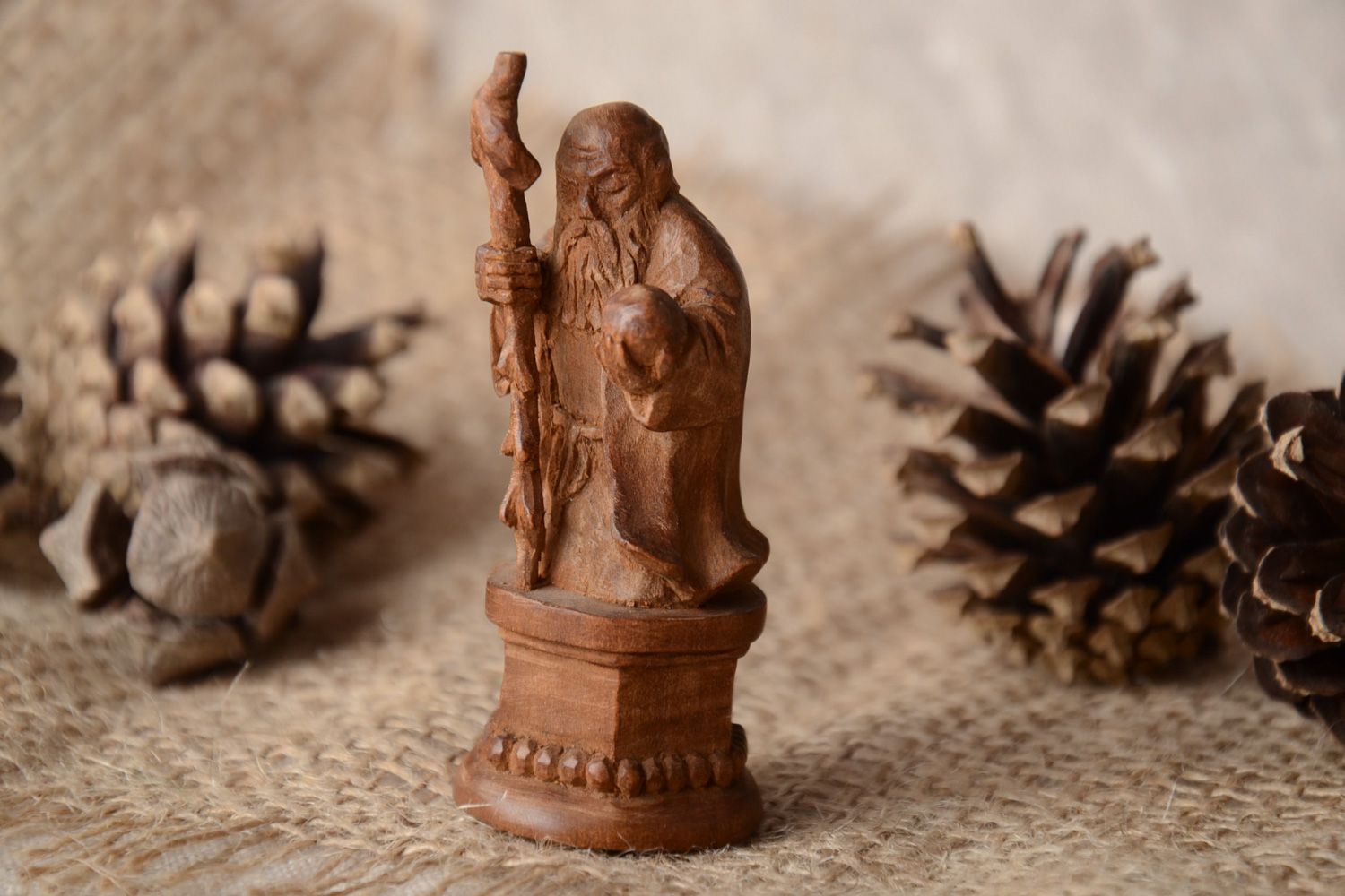 Handmade carved wooden figurine of wise man for table decoration Shou Hsing  photo 1