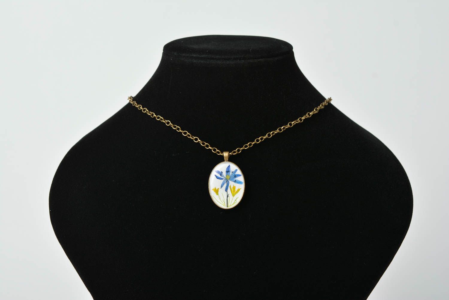 Beautiful handmade botanical pendant with epoxy coating and long chain photo 2