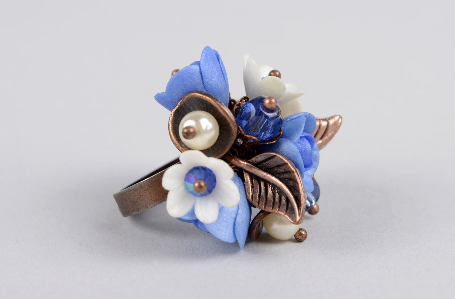 Handmade Accessoire für Frauen Blumen Ring Polymer Schmuck blaue Blumen foto 1