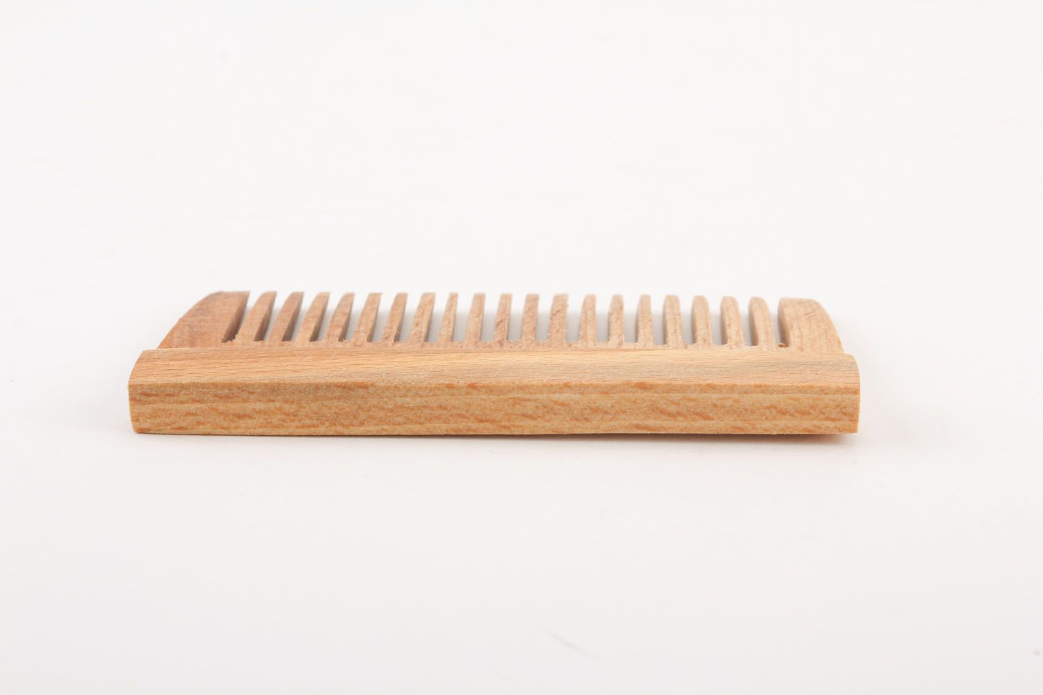 Wooden hair comb photo 1