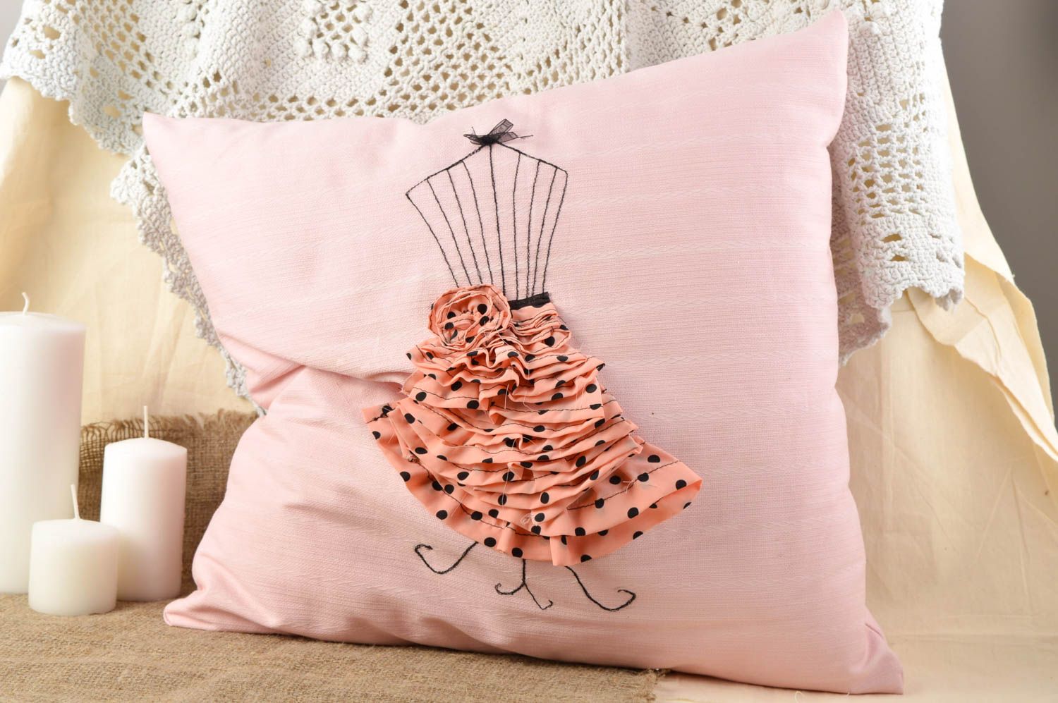 Подушка на диван ручной работы декоративная подушка розовая диванная подушка фото 1