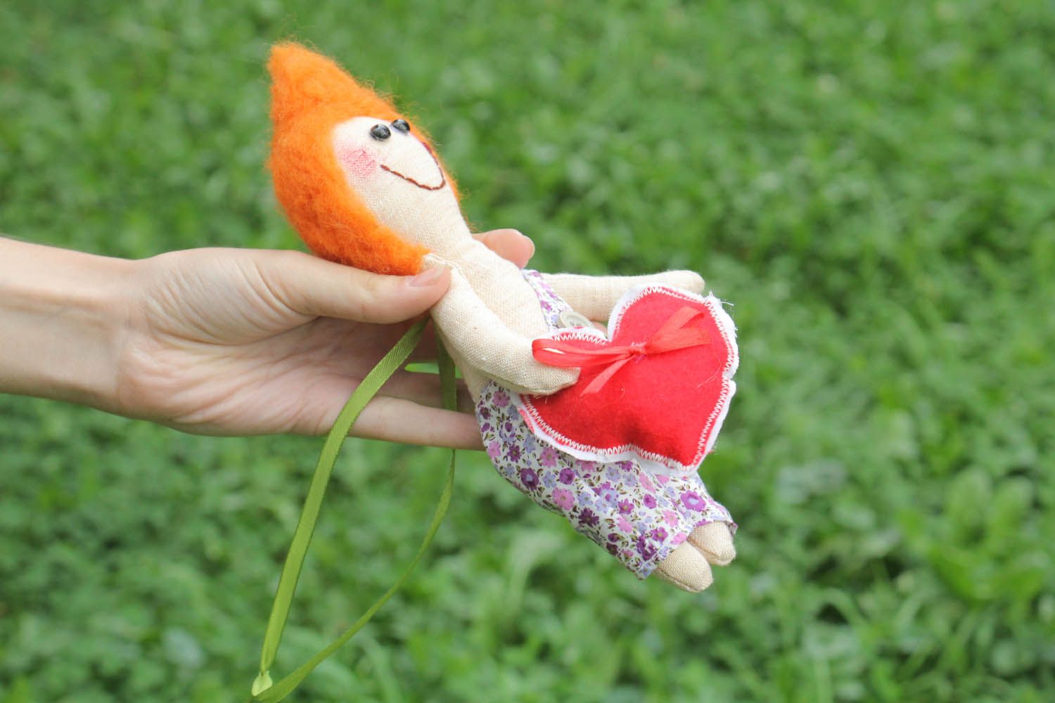 Brinquedo macio têxtil feito à mão de algodão Amurchik-ruivo de materiais naturais  foto 2