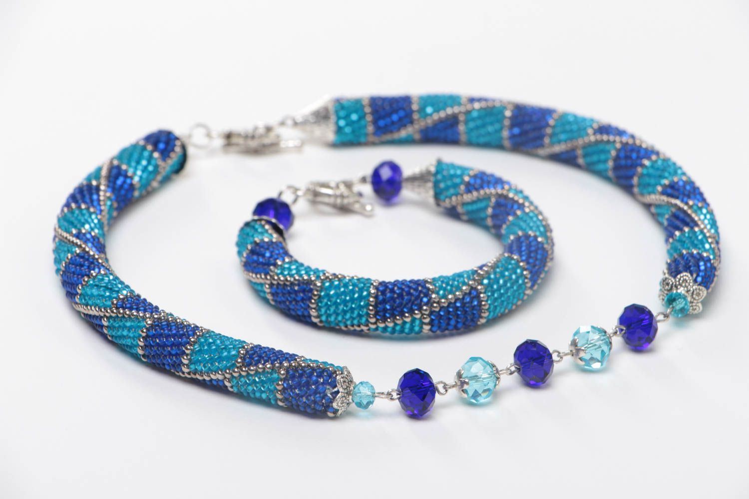 Set of handmade bead woven jewelry in blue color necklace and wrist bracelet photo 3