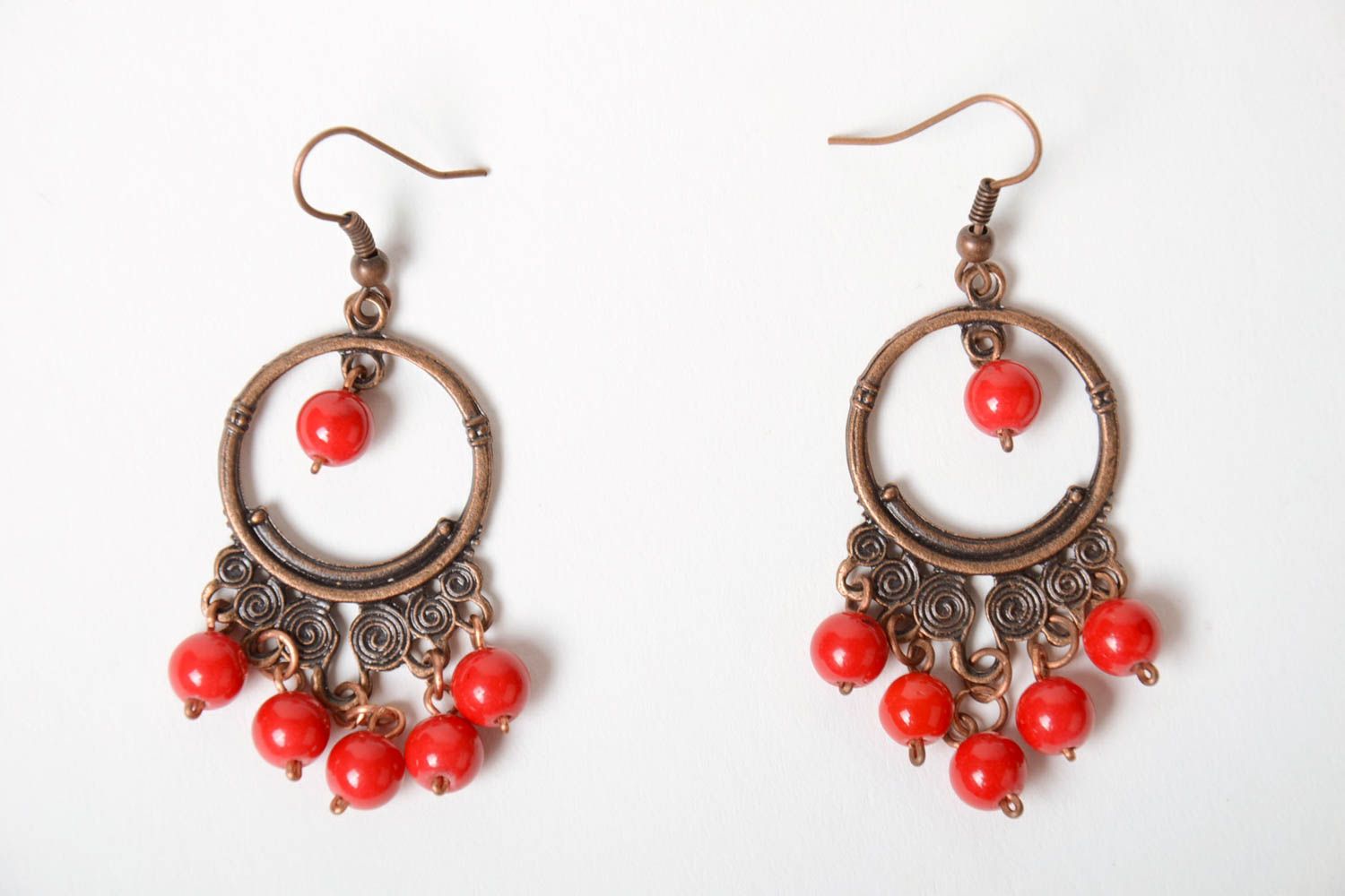 Handmade designer wire wrap copper dangling earrings with small red coral beads photo 5