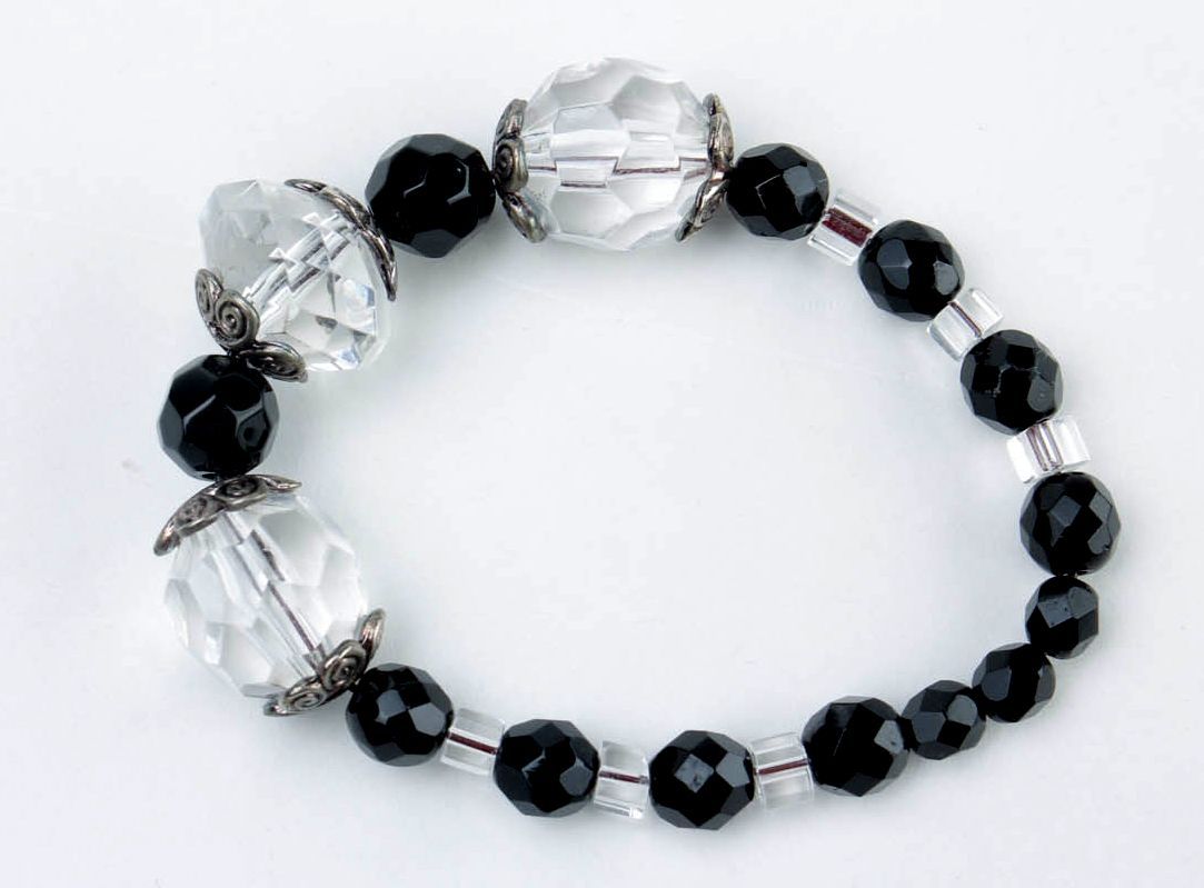 Bracelet en perles du verre et pierres naturelles photo 3