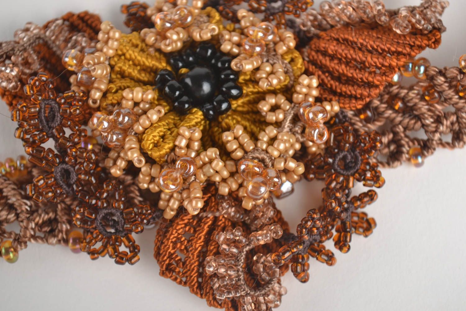 Collier textile Bijou fait main marron fils perles ankars Accessoire femme  photo 2