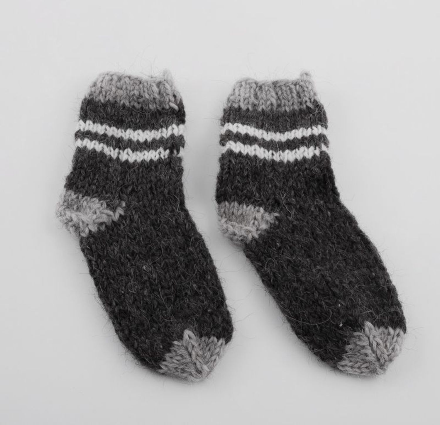 Children's woolen socks of grey color photo 2