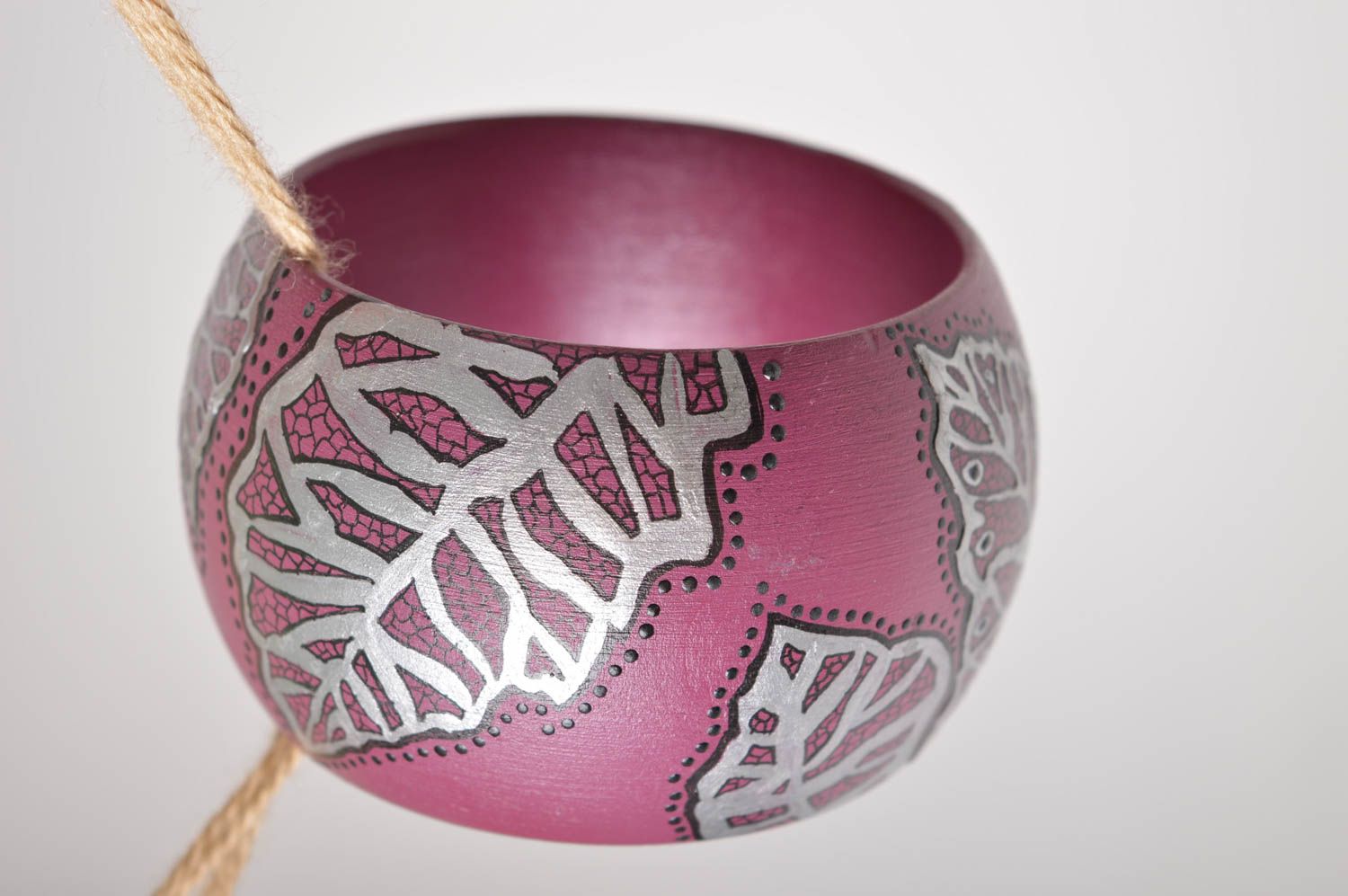 Pulsera artesanal con ornamentos inusuales regalo original accesorio para mujer  foto 3
