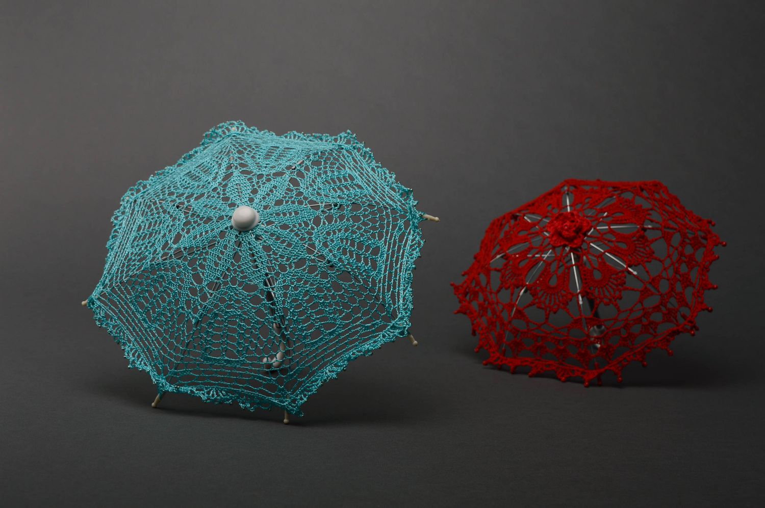 Crochet decorative umbrella photo 2