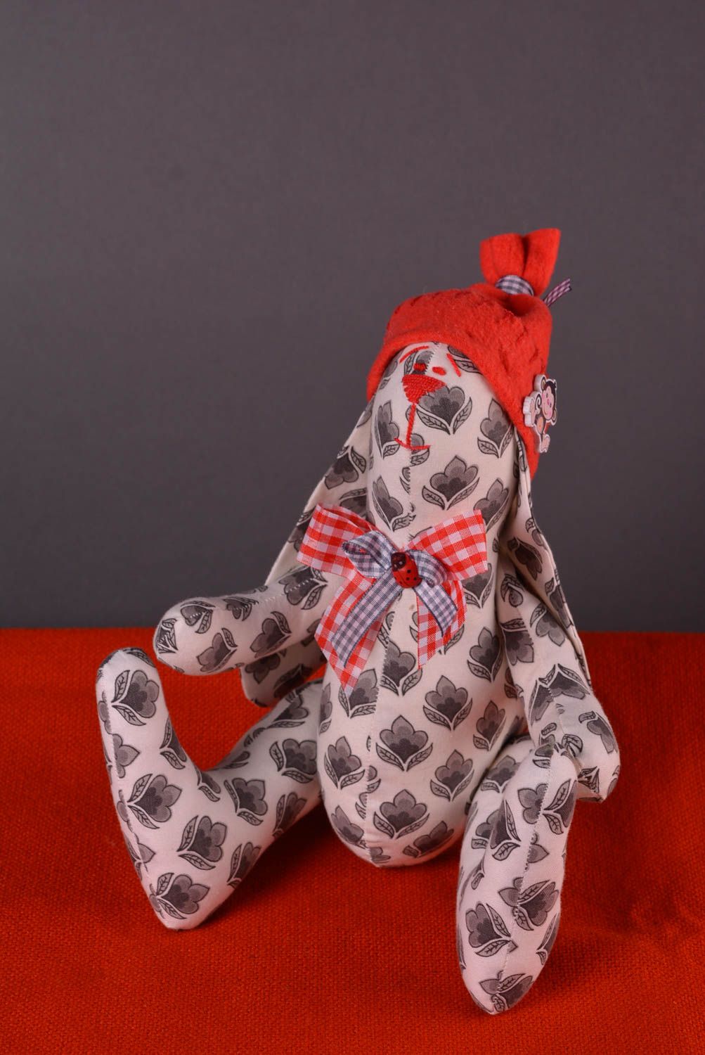 Conejo de peluche hecho a mano juguete de tela original regalo para niño  foto 1