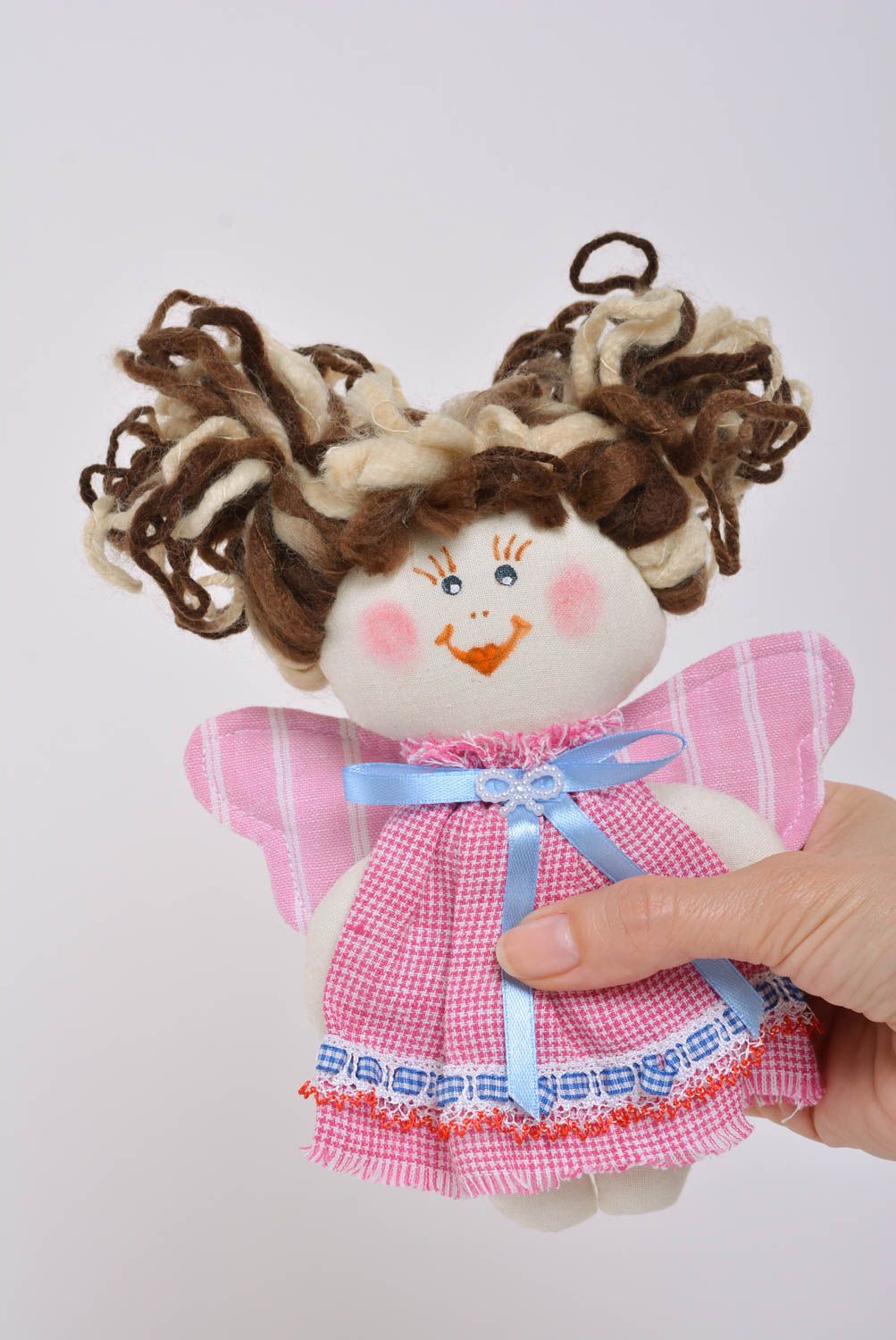 Игрушка кукла из ткани девочка в розовом красивая маленькая ручной работы фото 4