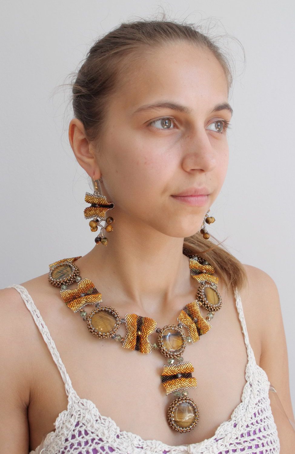 Set de bijoux faits main de grains de verre et perles tchèques, oeil du tigre 'Une Mondaine' photo 5